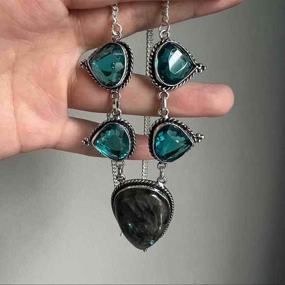 Labradorite and Apatite Necklace and Earrings Silver Set Vintage Style New - Picture 7 of 13